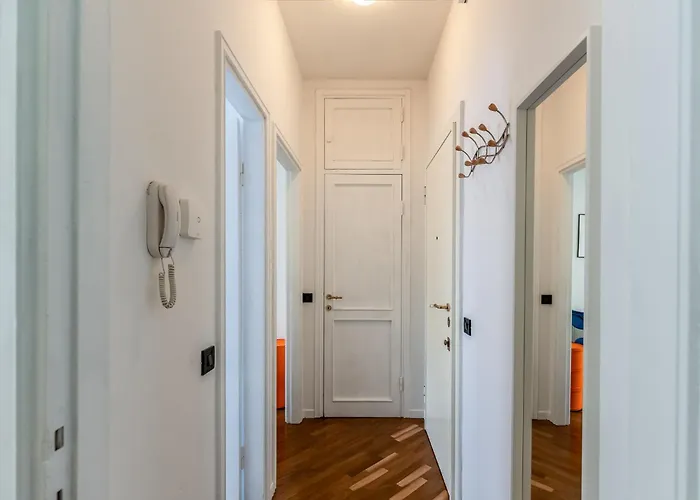 Mac Mahon 9 Apartment