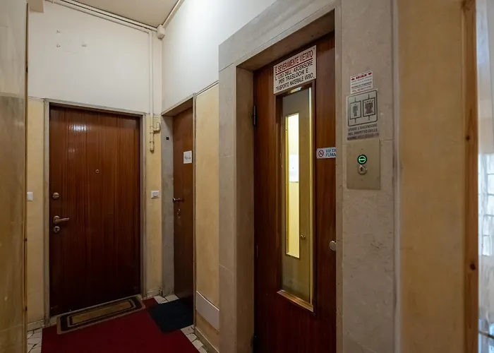 Apartment Mac Mahon 9 *